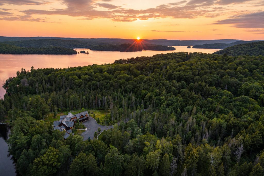 Custom Log and Timber Lake House